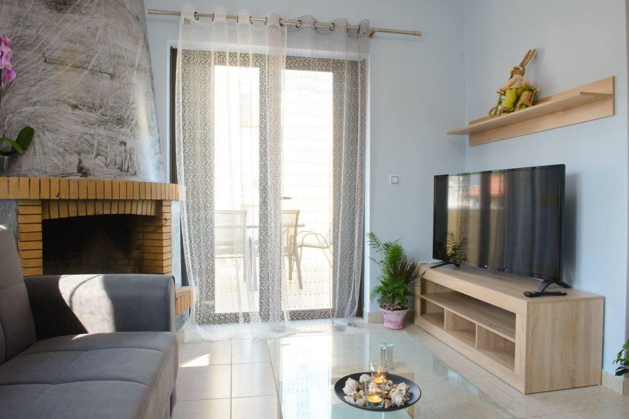 Filoxenia Apartment Artemida  Exterior photo