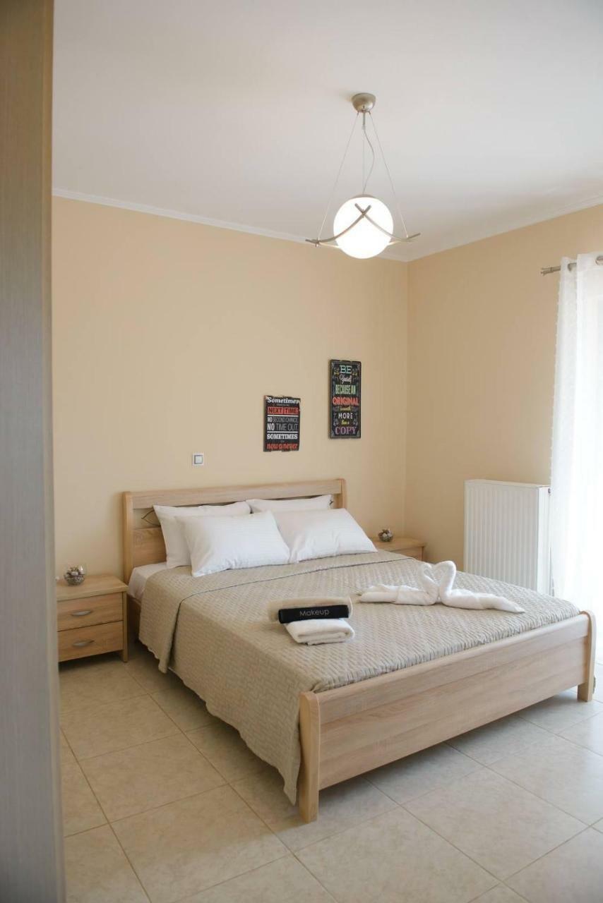Filoxenia Apartment Artemida  Exterior photo
